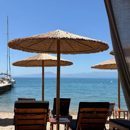 Hotell Pegasus & Coastal Cafe