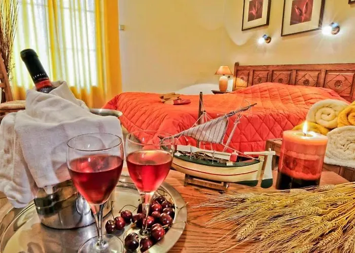 Pegasus & Coastal Cafe 2*