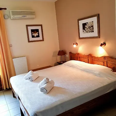 Hotel Pegasus & Coastal Cafe 2*