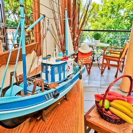 Hotel Pegasus & Coastal Cafe
