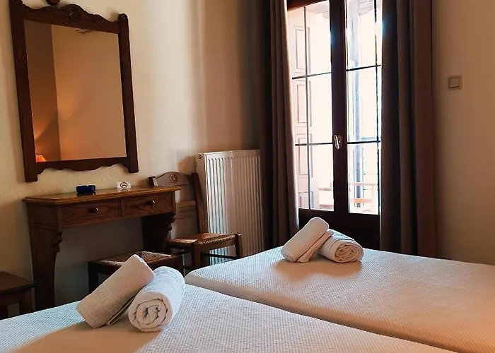 Hotel Pegasus & Coastal Cafe