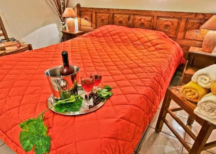 Pegasus & Coastal Cafe 2*