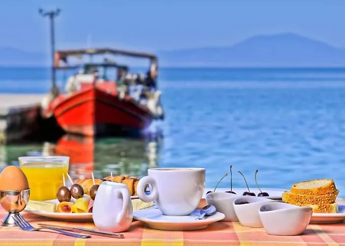 Pegasus & Coastal Cafe Szálloda 2*